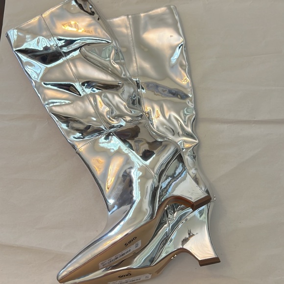 SAME EDELMAN VANCE 2 METALLIC TALL DRESS BOOT. - Picture 12 of 16